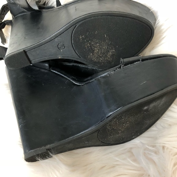 Breckelle's Black Chunky Strap Heel Size 10 - Picture 7 of 8